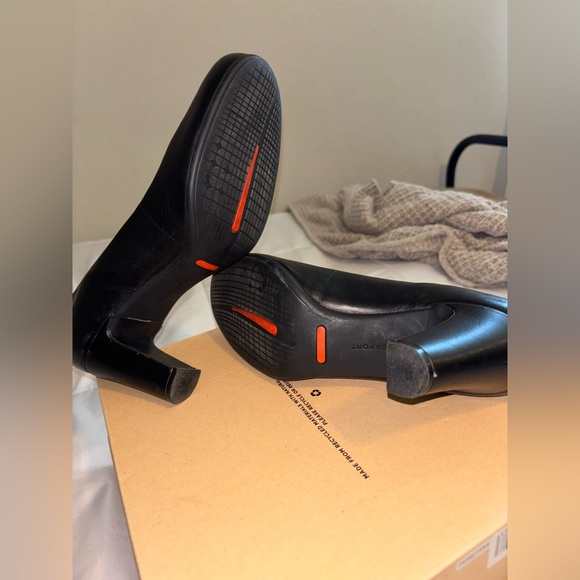 Rockport Black Pumps - Picture 6 of 13